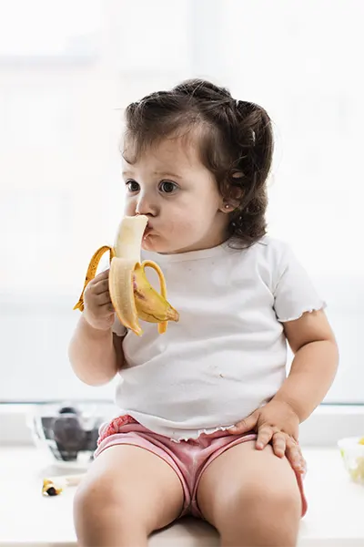 Bananas, what to feed toddlers with diarrhea