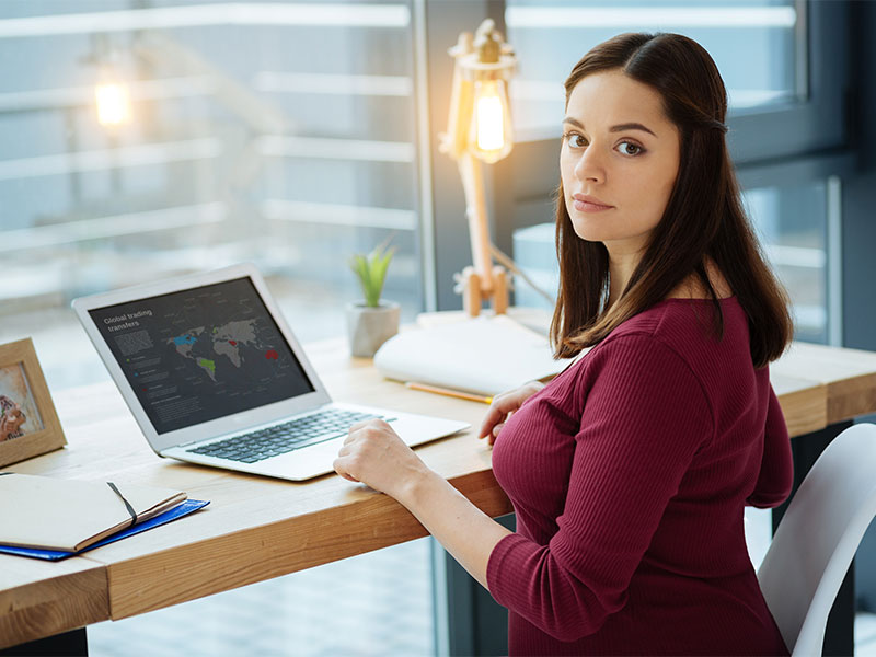 hybrid upskilling for moms, why hybrid upskilling for moms, benefits of hybrid upskilling, best ways for moms to learn, personality development skills